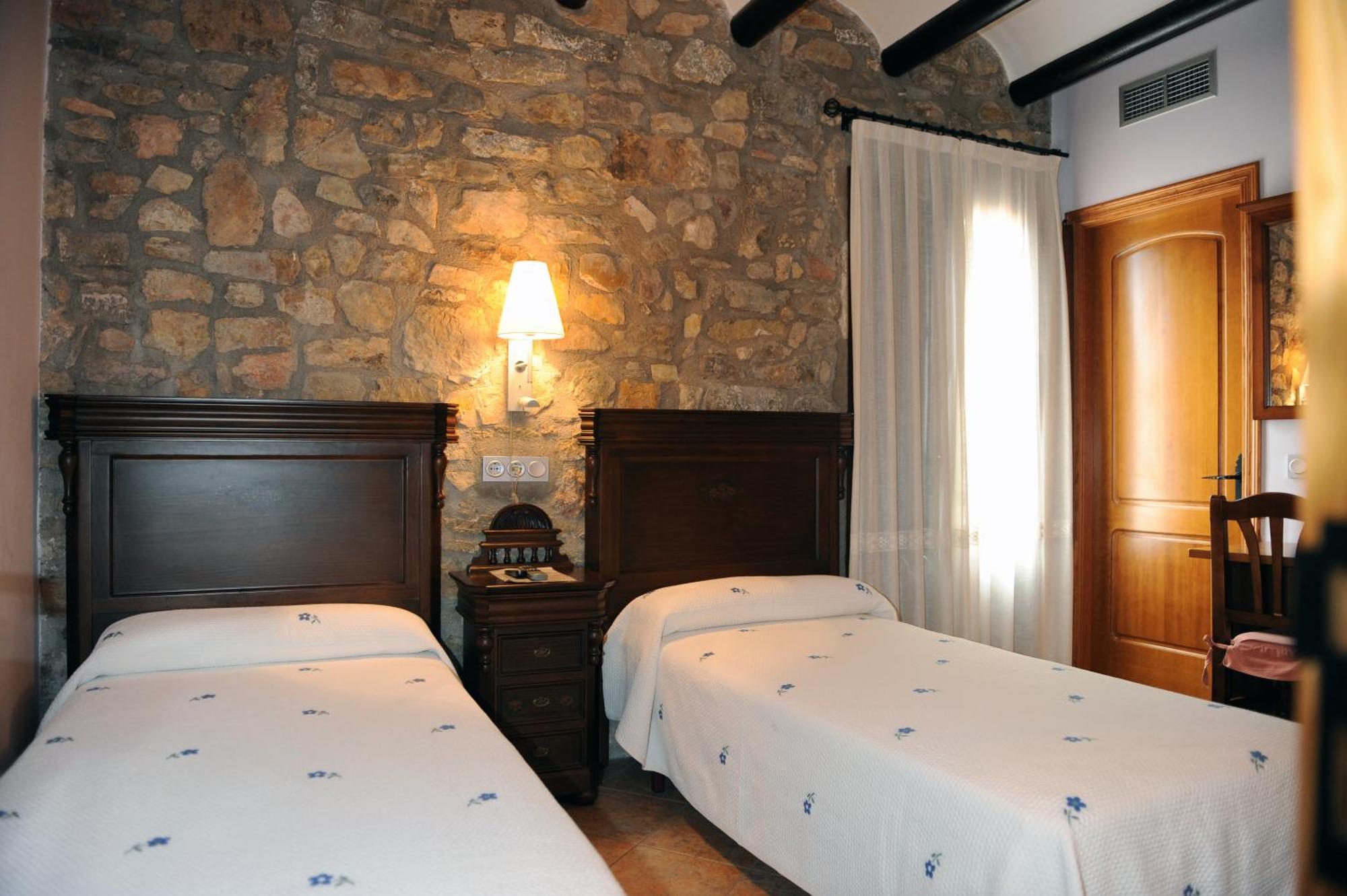 Hotel Restaurant Verdia Sueras Экстерьер фото